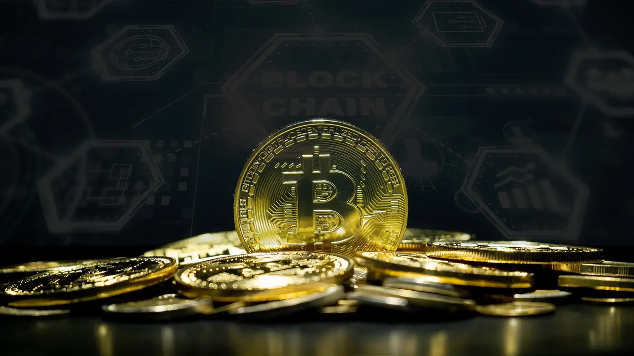 REGULATION | Leading UK Fintech, Revolut, Secures Gibraltar Crypto Licence to Expand International Services - BitKE
